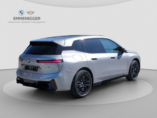 BMW iX xDrive60 M Sport Pro – Bild 4