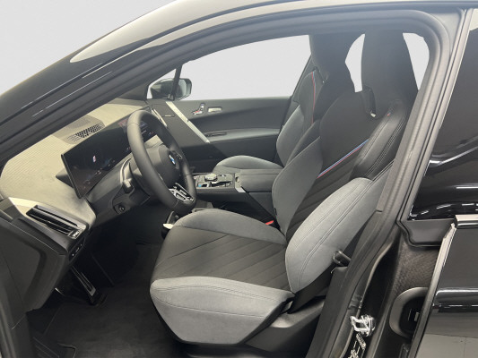 BMW iX xDrive60 M Sport – Bild 9
