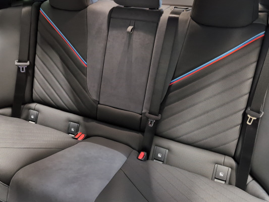 BMW iX xDrive60 M Sport Pro – Bild 10