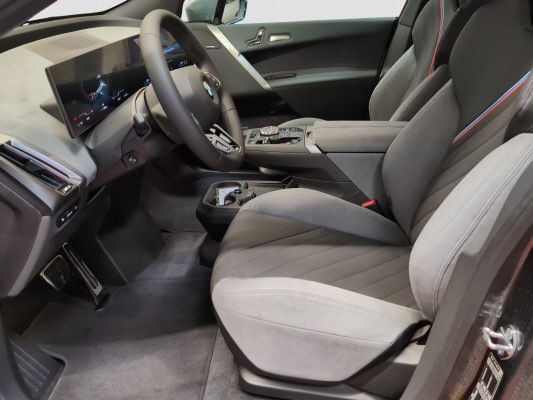 BMW iX xDrive60 M Sport Pro – Bild 8