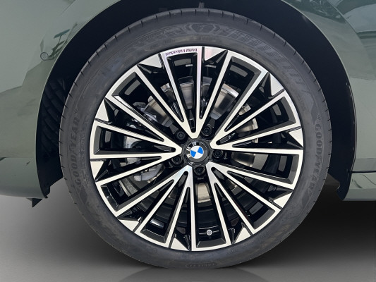 BMW 223i Act. T. xDr. M Sport – Bild 8