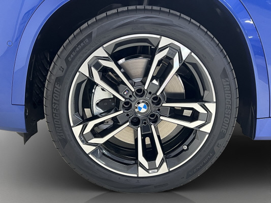 BMW X1 xDrive 23i 48V M Sport – Bild 8