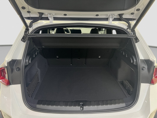 BMW iX1 eDrive 20 Ed. M Sport – Bild 13