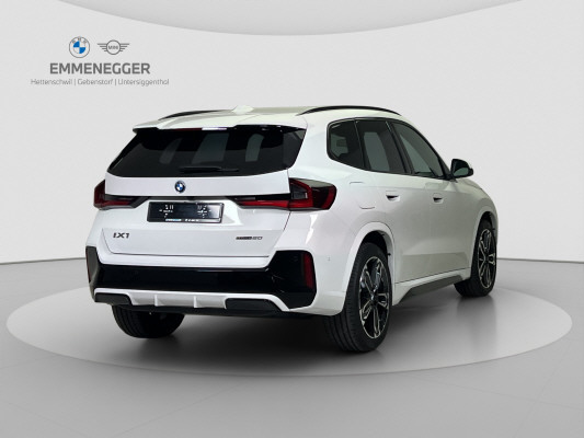 BMW iX1 eDrive 20 Ed. M Sport – Bild 5