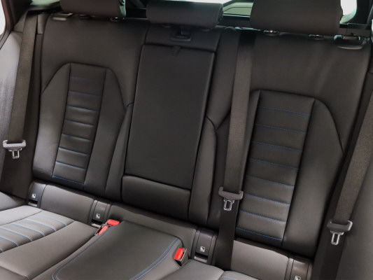 BMW 330e xDrive M Sport – Bild 11